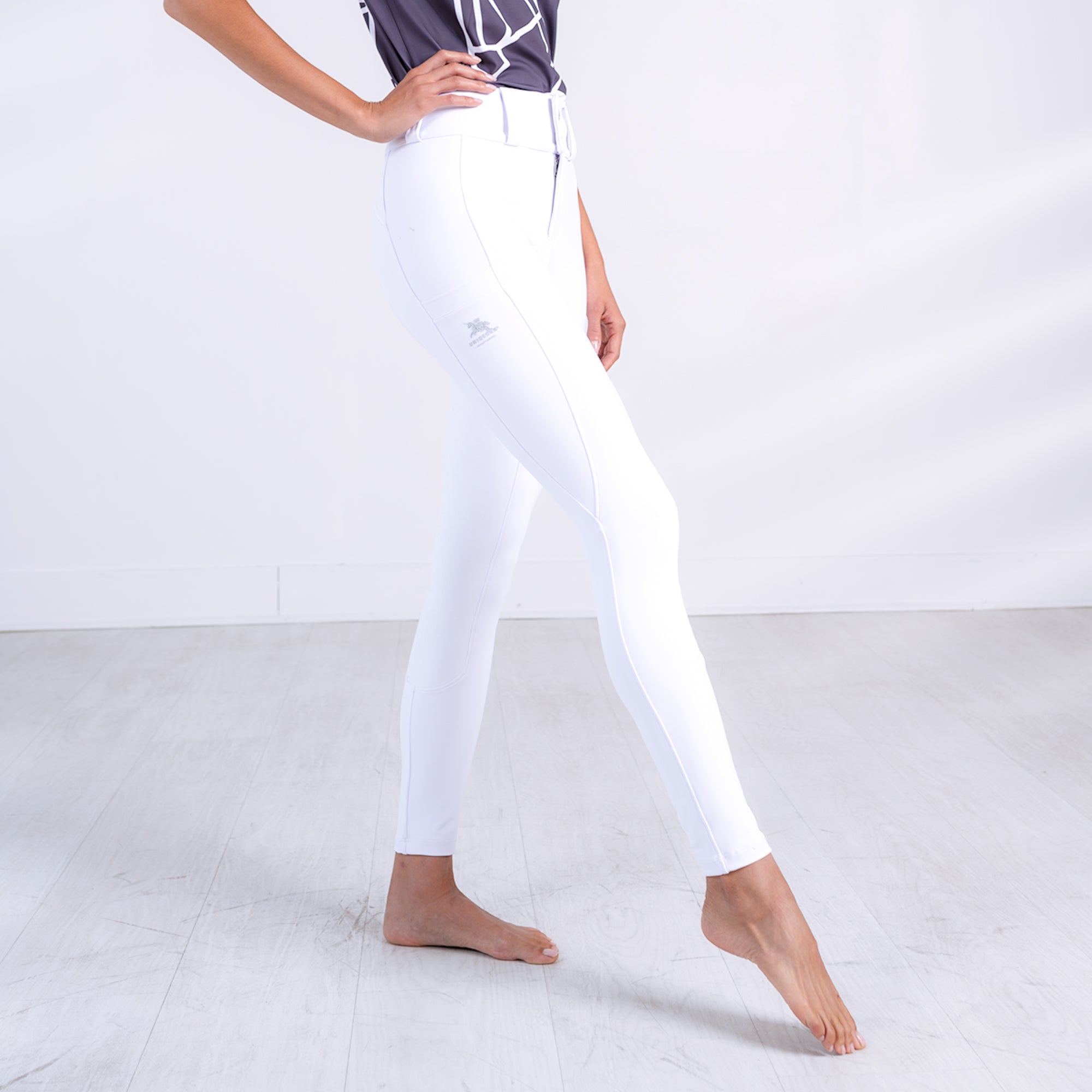 White Dressage Competition Breeches "Grand Prix" – Full Seat Grip with Discreet Phone Pockets